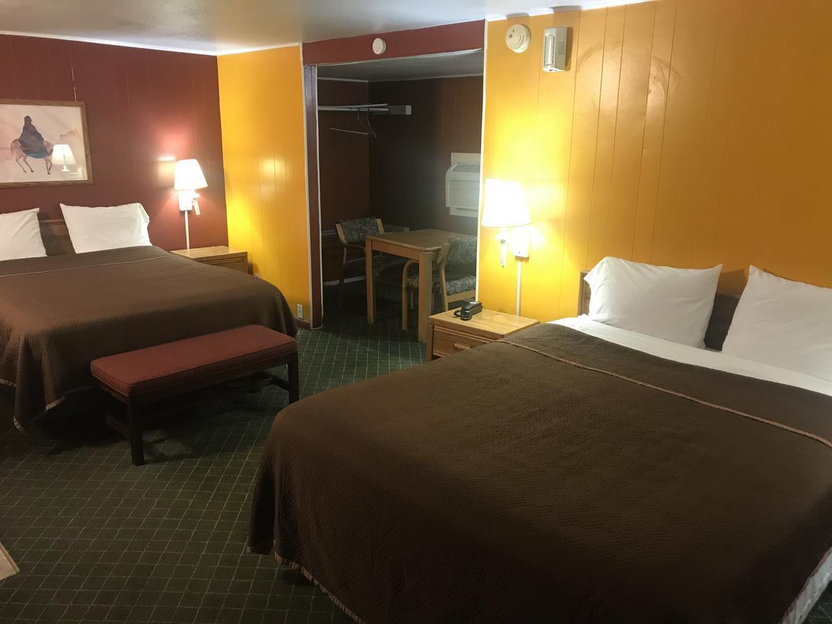 Western Inn Roswell Bagian luar foto