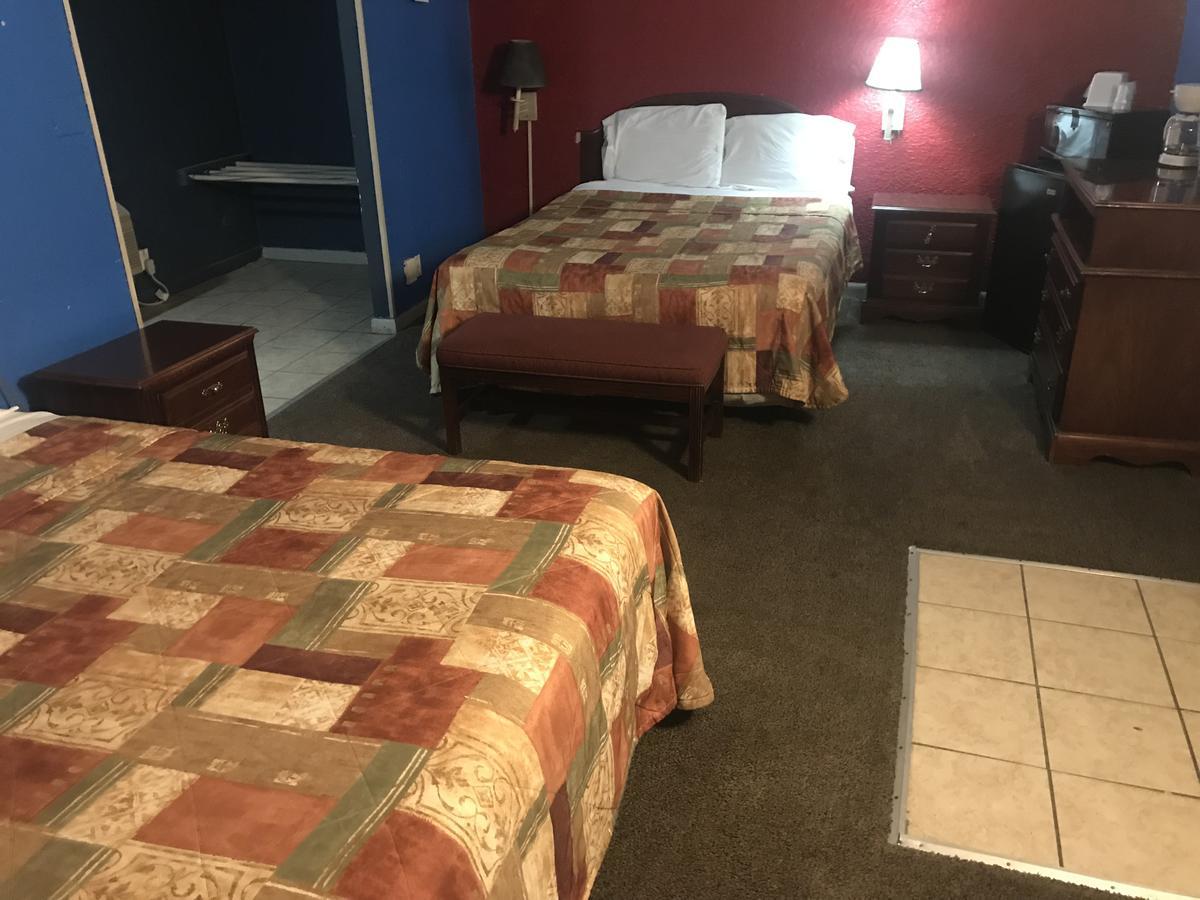 Western Inn Roswell Bagian luar foto