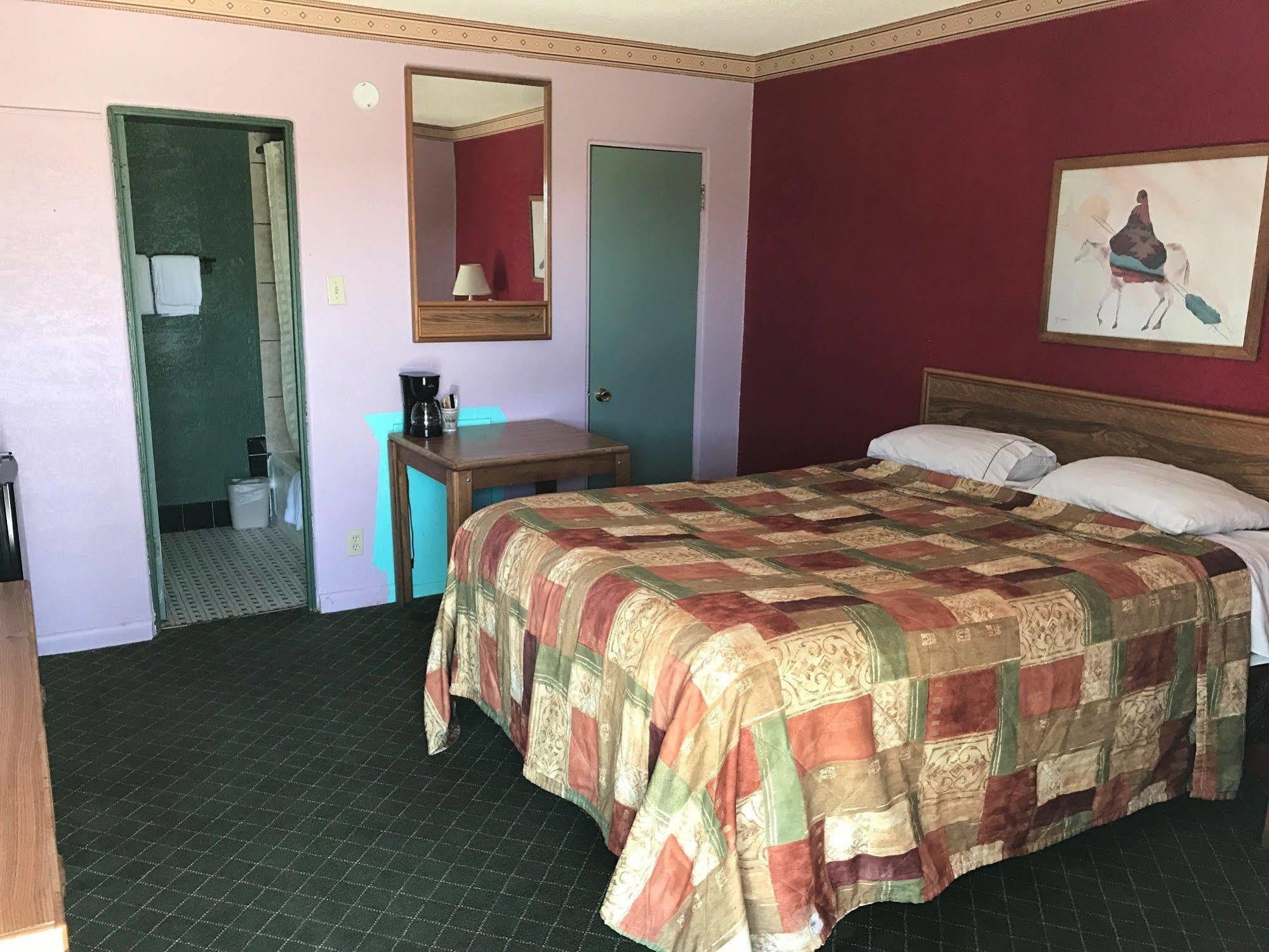 Western Inn Roswell Bagian luar foto